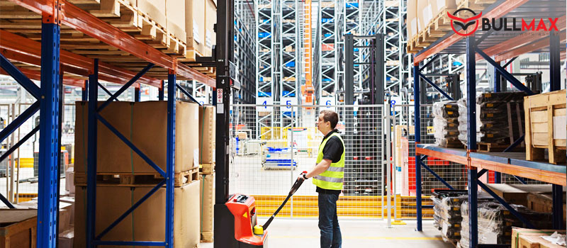 benefits-of-manual-stackers-for-small-scale-industries